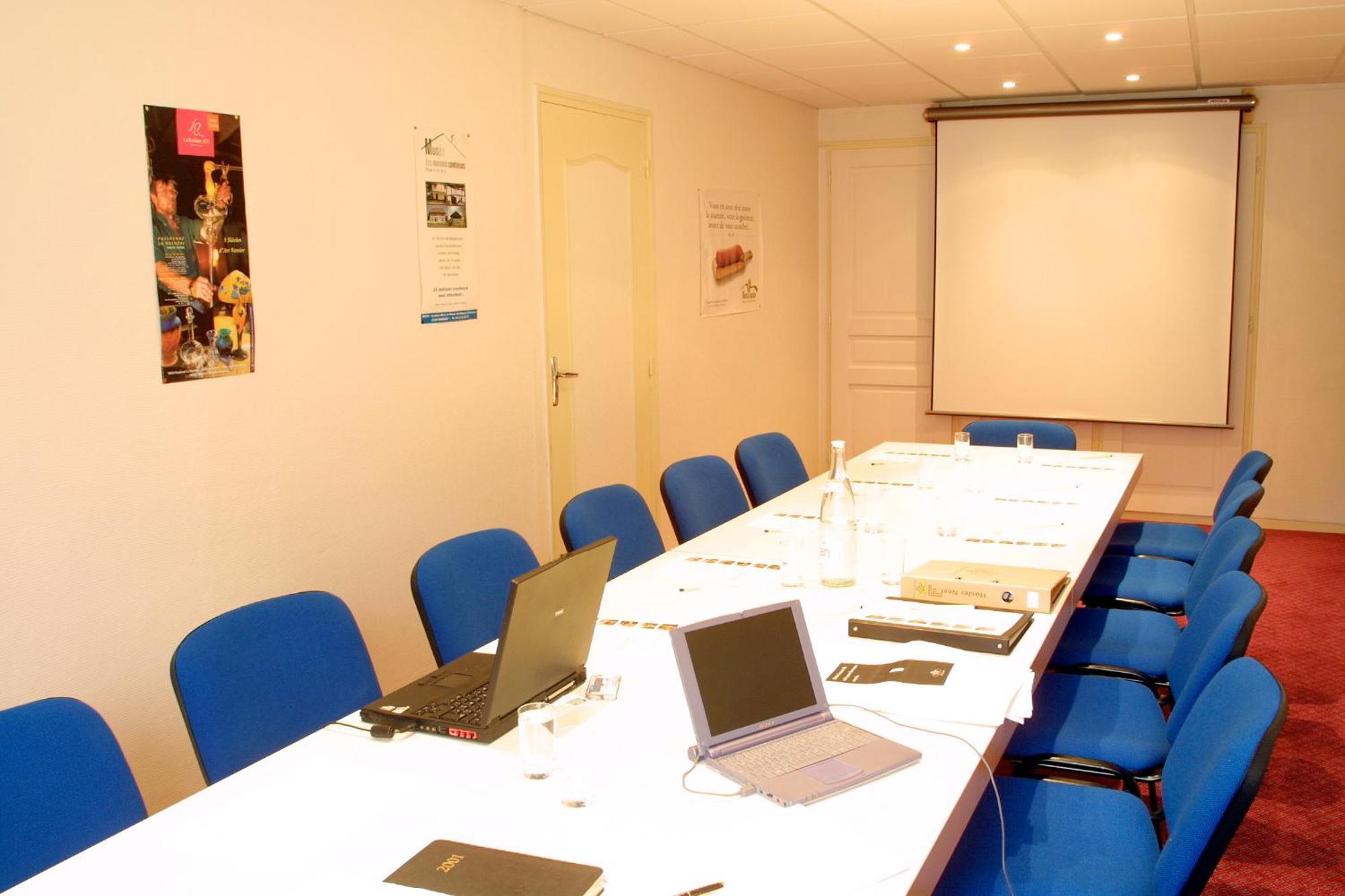 Logis Hotel Calisola Besancon - Soiree Etape Chalezeule Eksteriør bilde