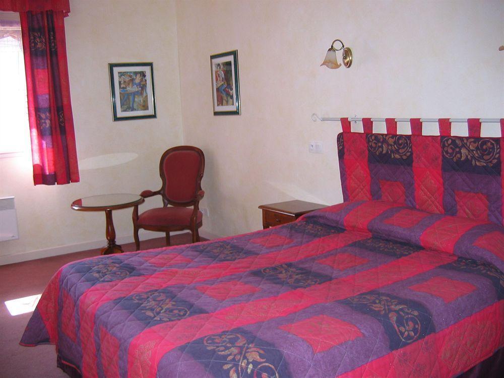 Logis Hotel Calisola Besancon - Soiree Etape Chalezeule Eksteriør bilde