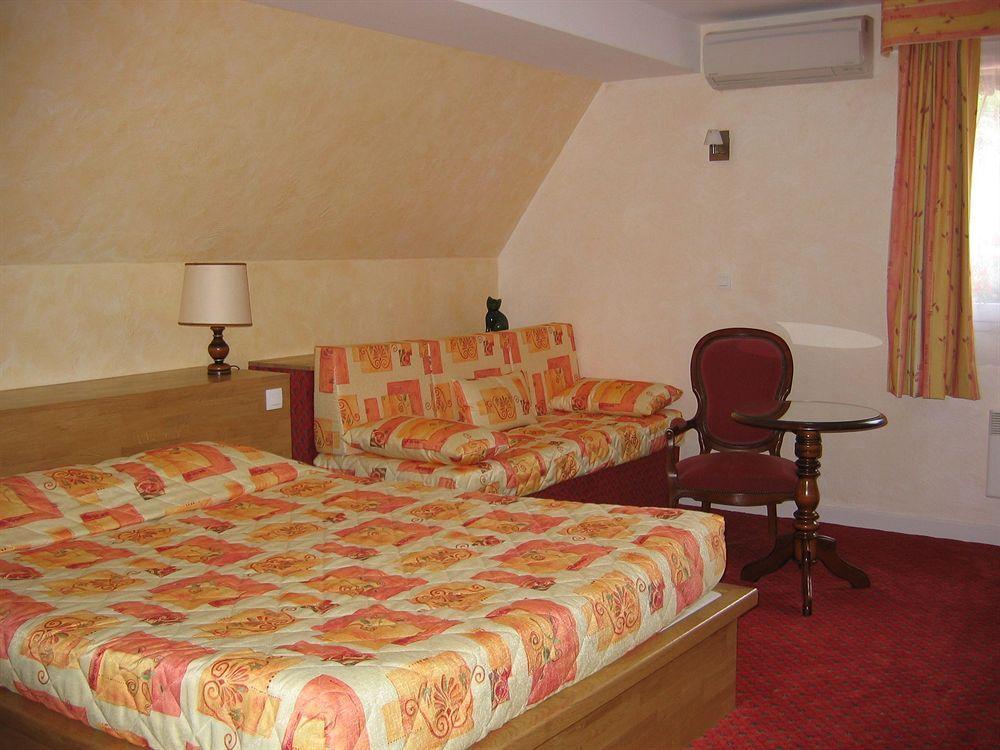 Logis Hotel Calisola Besancon - Soiree Etape Chalezeule Eksteriør bilde