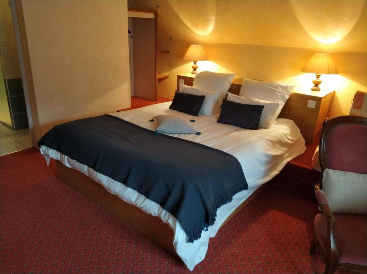 Logis Hotel Calisola Besancon - Soiree Etape Chalezeule Eksteriør bilde