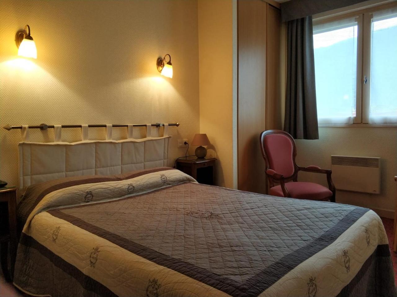 Logis Hotel Calisola Besancon - Soiree Etape Chalezeule Eksteriør bilde